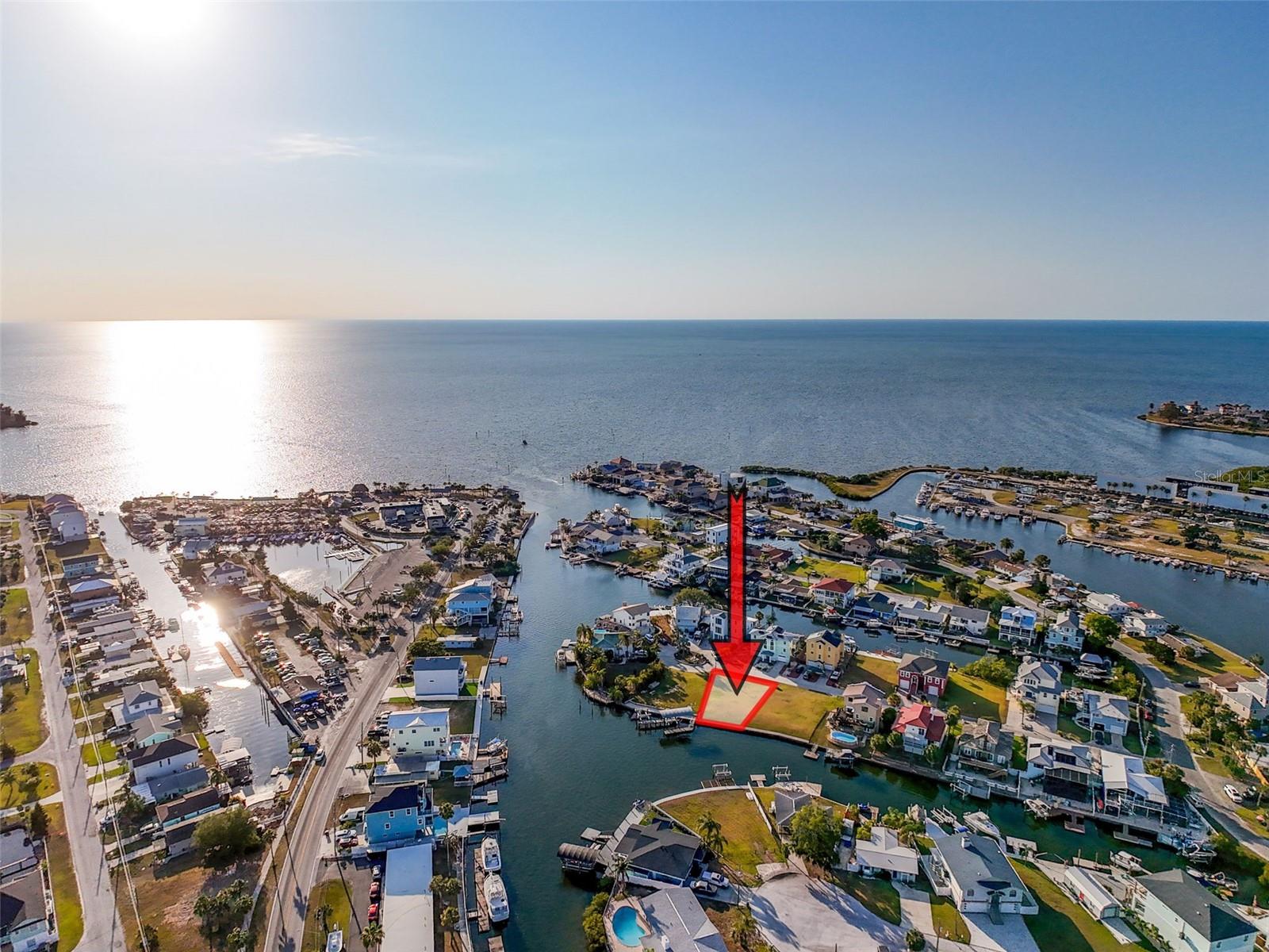 HUDSON BEACH ESTATES - Land