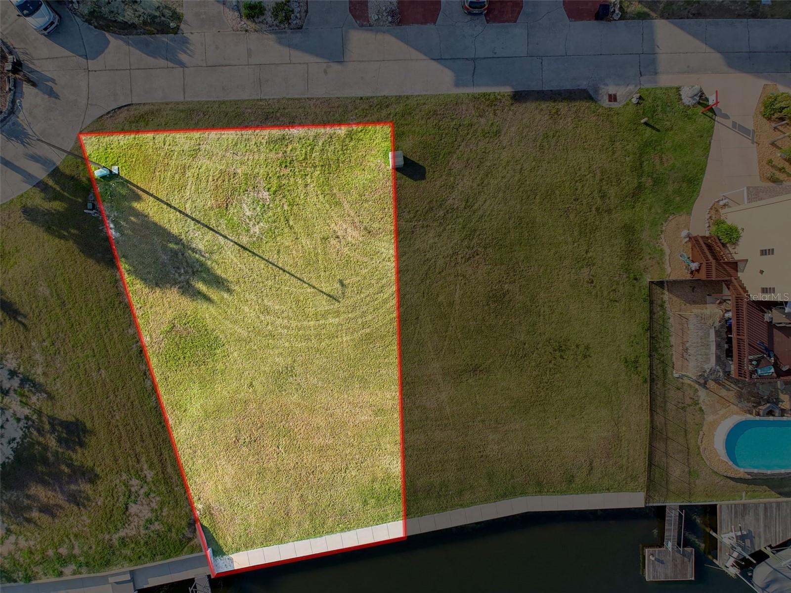 HUDSON BEACH ESTATES - Land