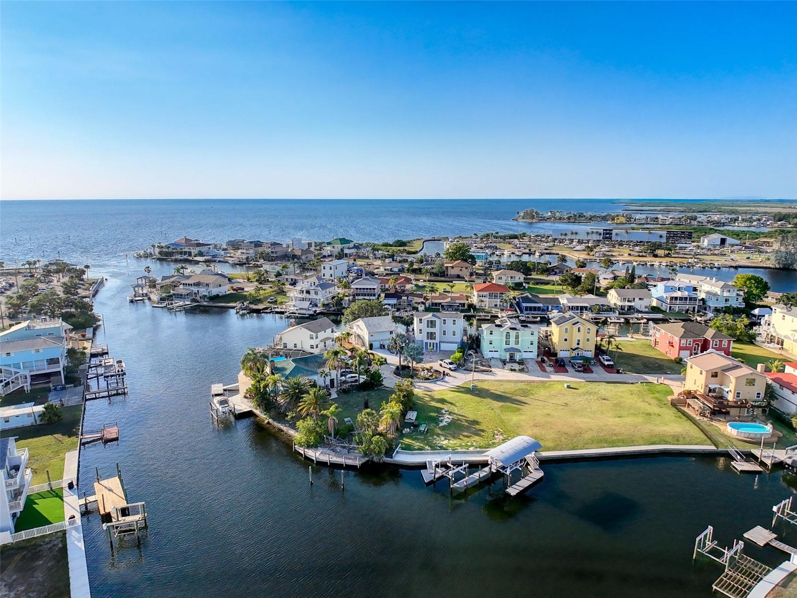 HUDSON BEACH ESTATES - Land