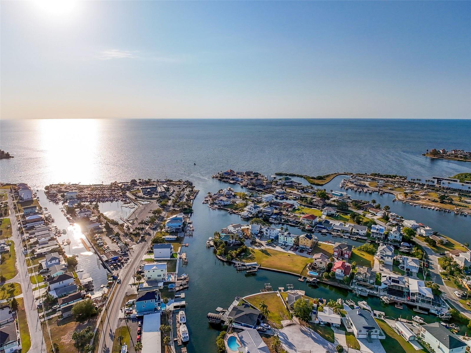 HUDSON BEACH ESTATES - Land