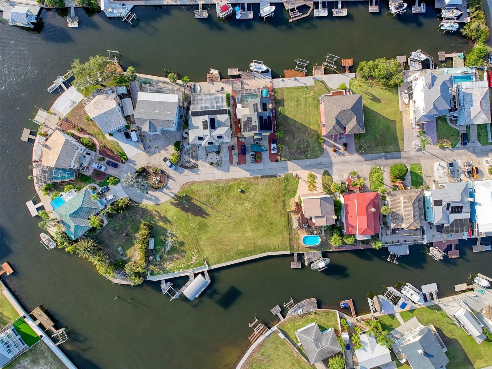 HUDSON BEACH ESTATES - Land