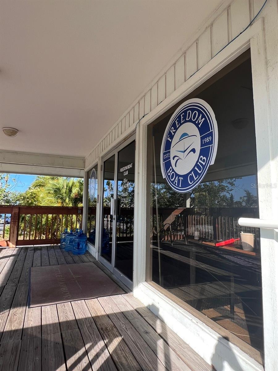 ISLAND RESORT AT MARINERS CLUB - Residential