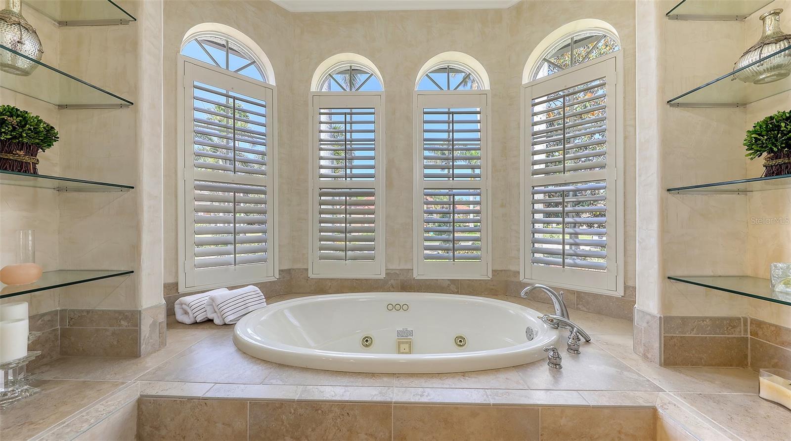 LAKEWOOD RANCH COUNTRY CLUB VILLAGE FF - Residential