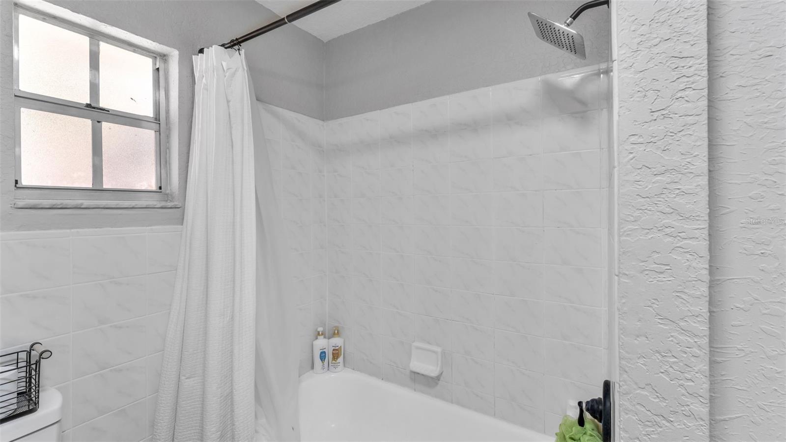 OAKLAND PARK OR A D GILLEYS - Residential