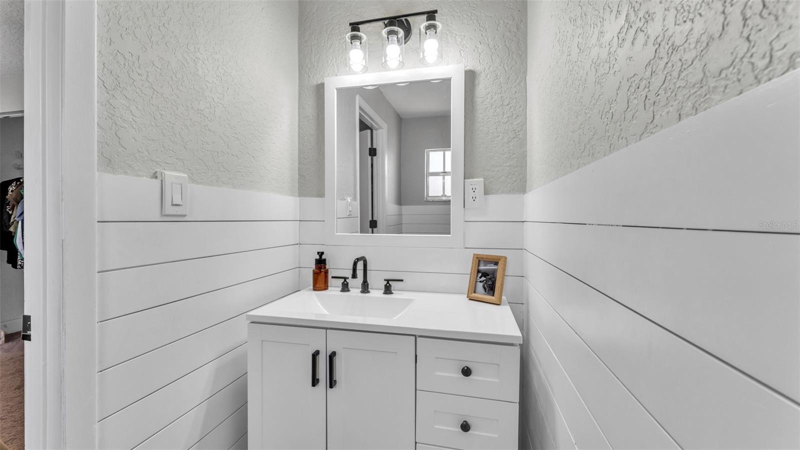 OAKLAND PARK OR A D GILLEYS - Residential