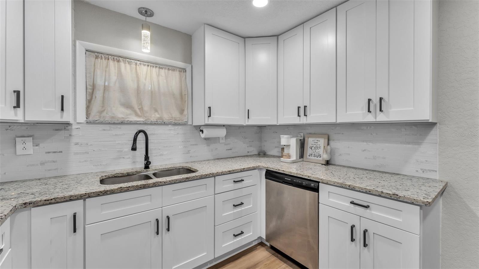 OAKLAND PARK OR A D GILLEYS - Residential