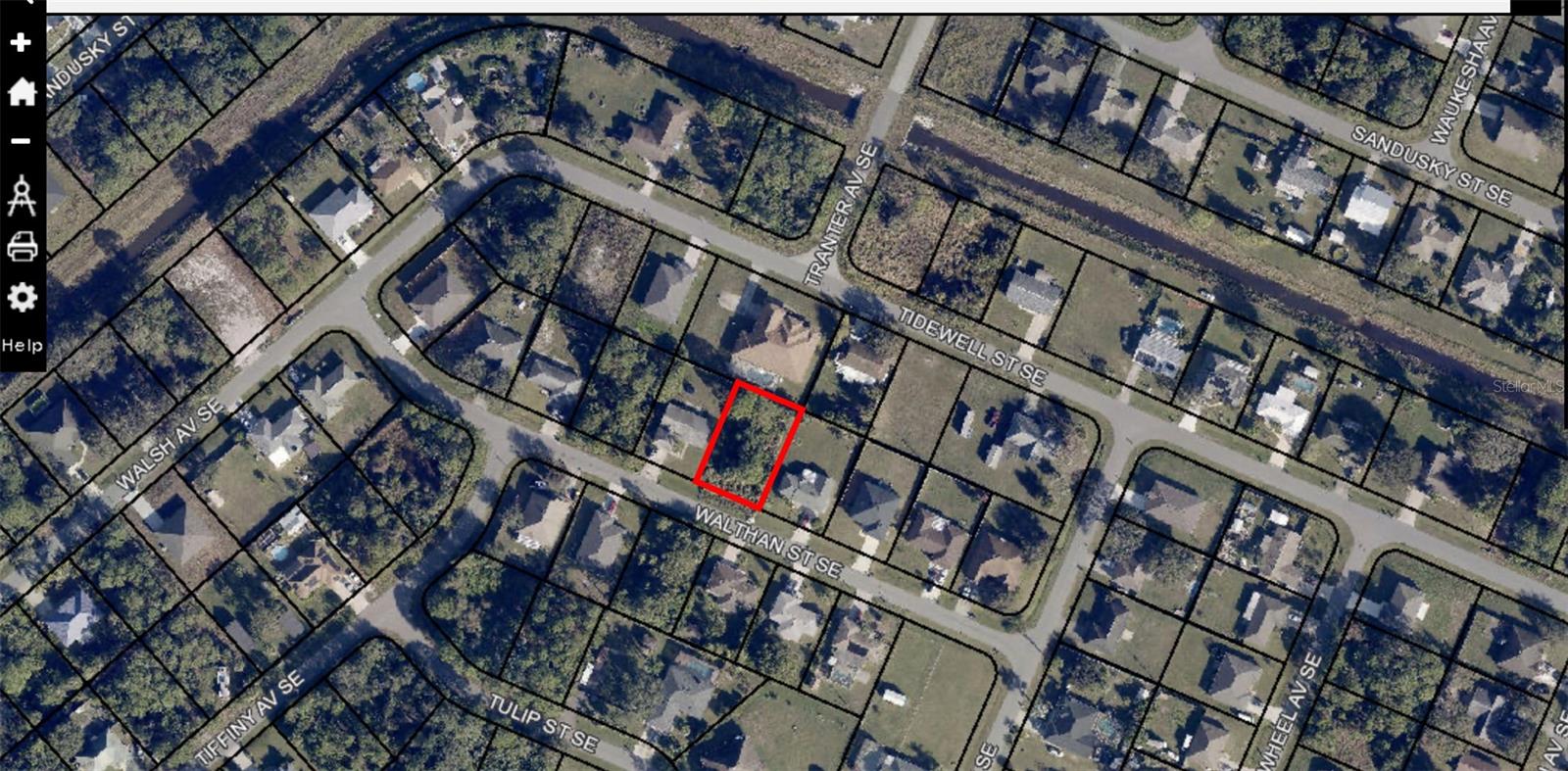 Vacant Residential Lot in Prime Palm Bay Location!
Build your dream home on this spacious vacant lot in a well-established neighborhood of Palm Bay, FL. Located on a paved road this parcel offers the perfect blend of privacy and convenience. Surrounded by existing homes, shopping, schools, and parks, it's ideal for investors or future homeowners. No HOA and ready for development!
