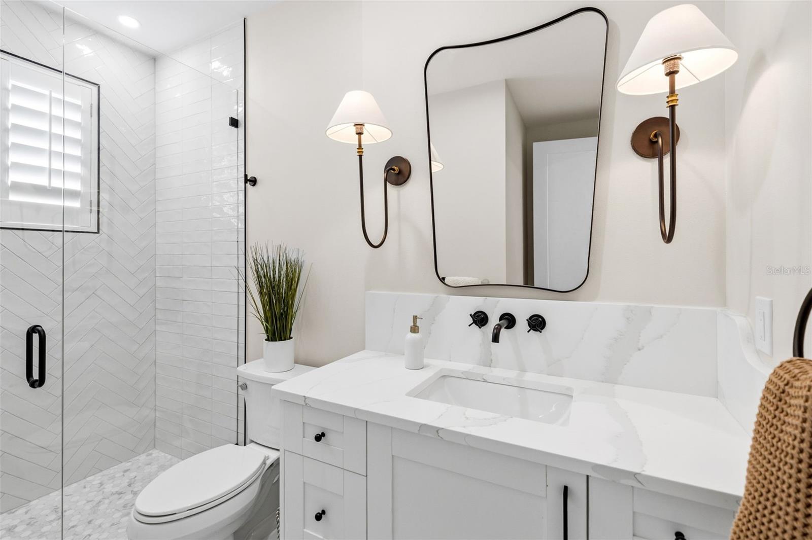 SHORE ACRES EDGEWATER SEC - Residential