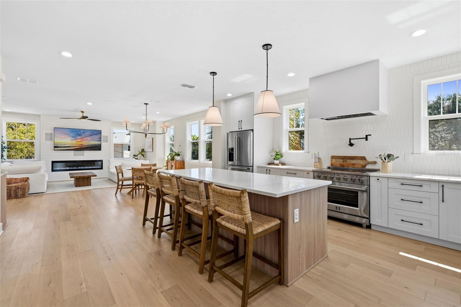 SHORE ACRES EDGEWATER SEC - Residential