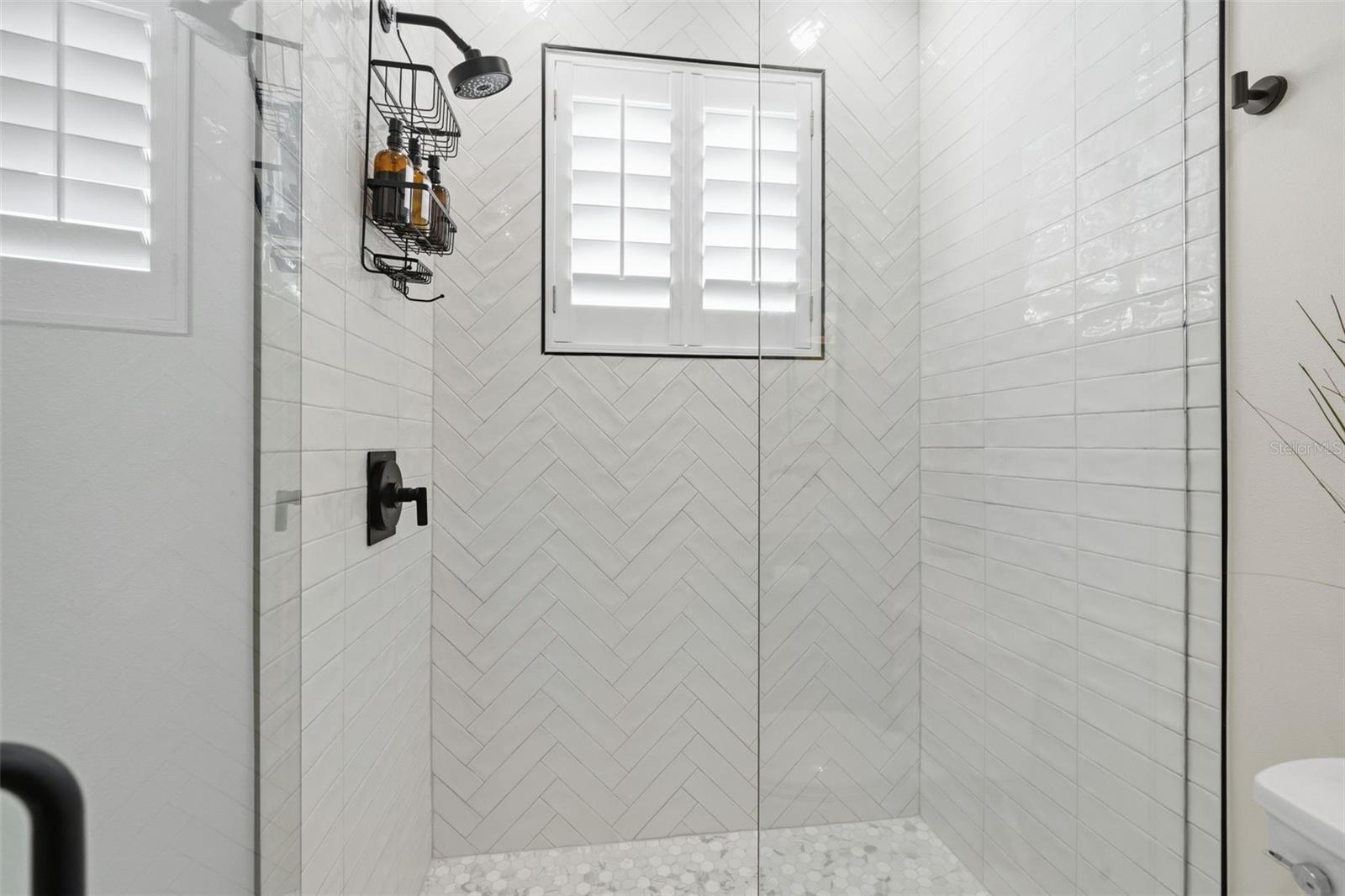 SHORE ACRES EDGEWATER SEC - Residential