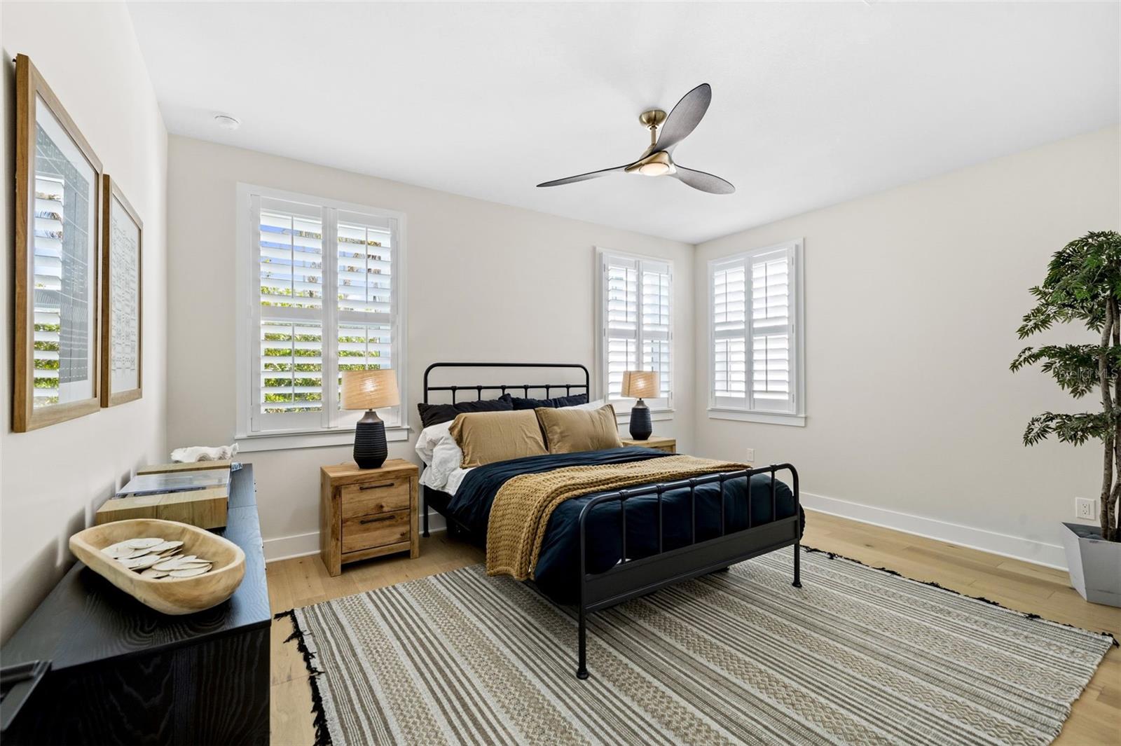 SHORE ACRES EDGEWATER SEC - Residential