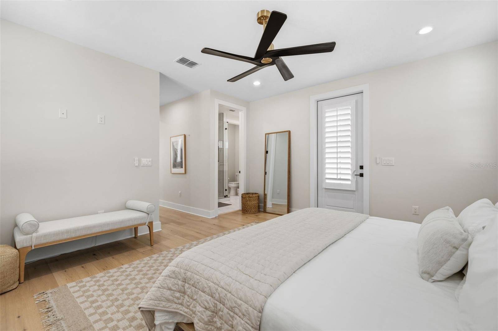 SHORE ACRES EDGEWATER SEC - Residential