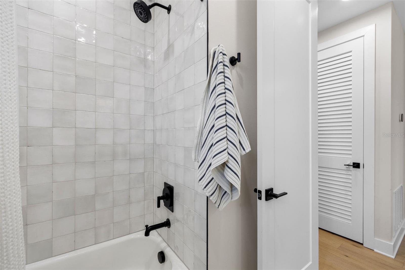 SHORE ACRES EDGEWATER SEC - Residential