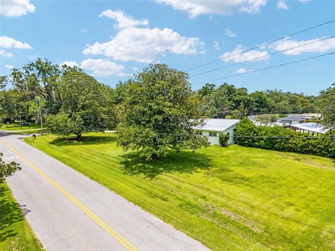 Tiny photo for 536 SE 22nd Avenue, Ocala, FL 34471 (MLS # OM725555)