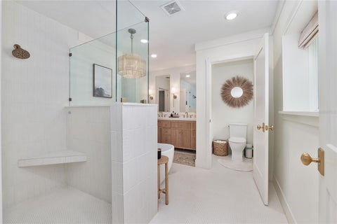 Tiny photo for 536 SE 22nd Avenue, Ocala, FL 34471 (MLS # OM725555)