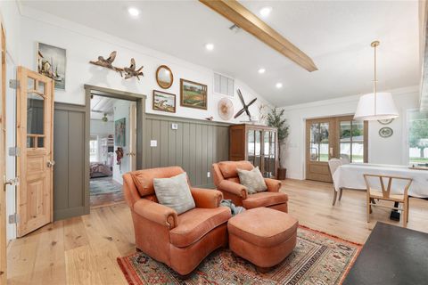 Tiny photo for 536 SE 22nd Avenue, Ocala, FL 34471 (MLS # OM725555)