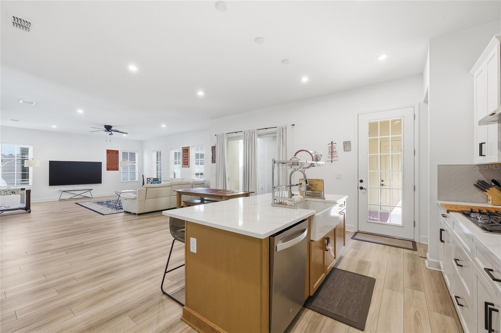 CELEBRATION ISLAND VILLAGE PH 1B - Residential