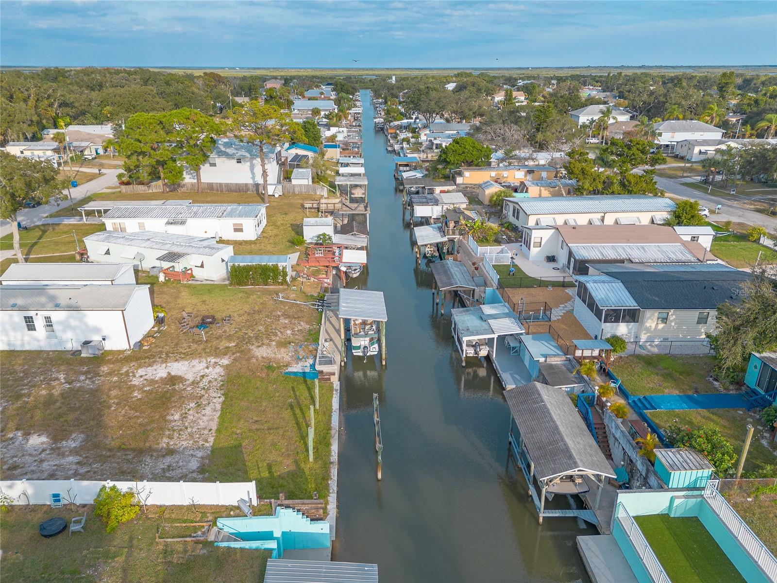 SOUTH WATERFRONT PARK - Land