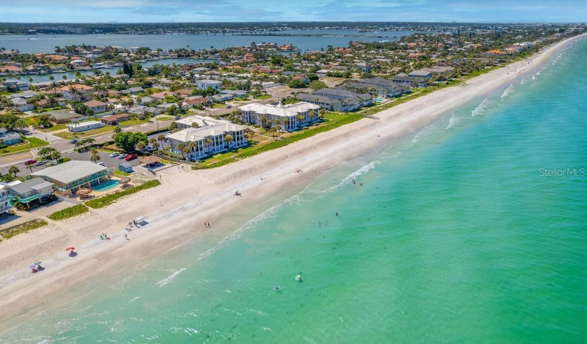 CHATEAU CONDO THE - Residential