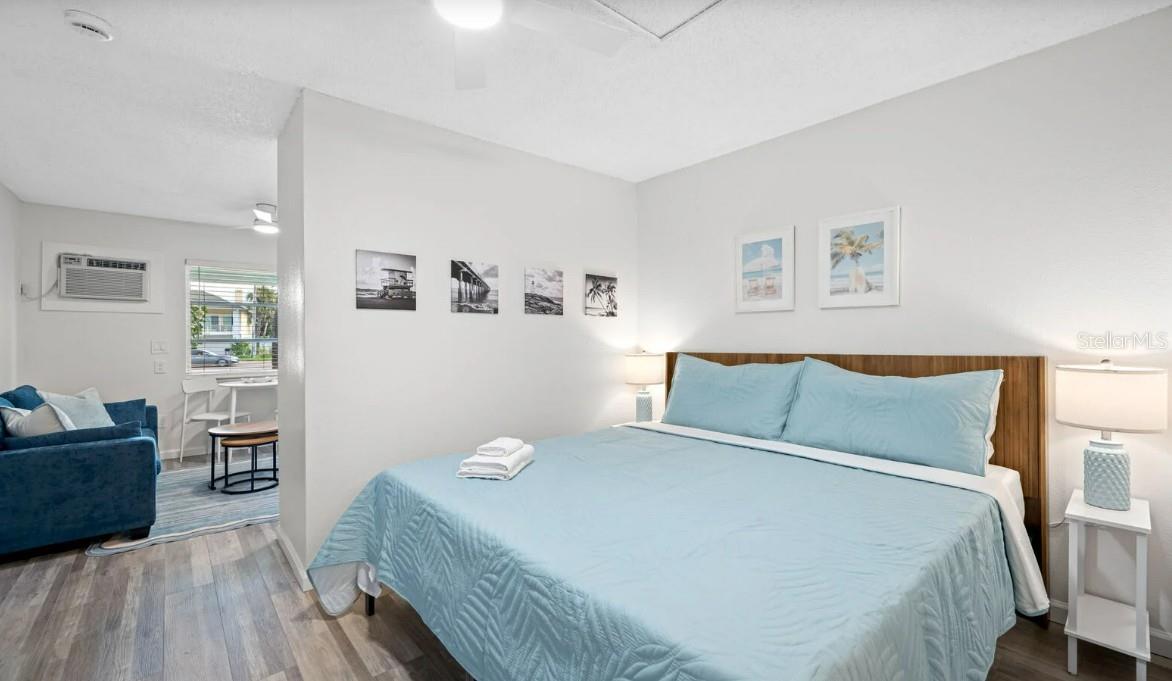 CHATEAU CONDO THE - Residential