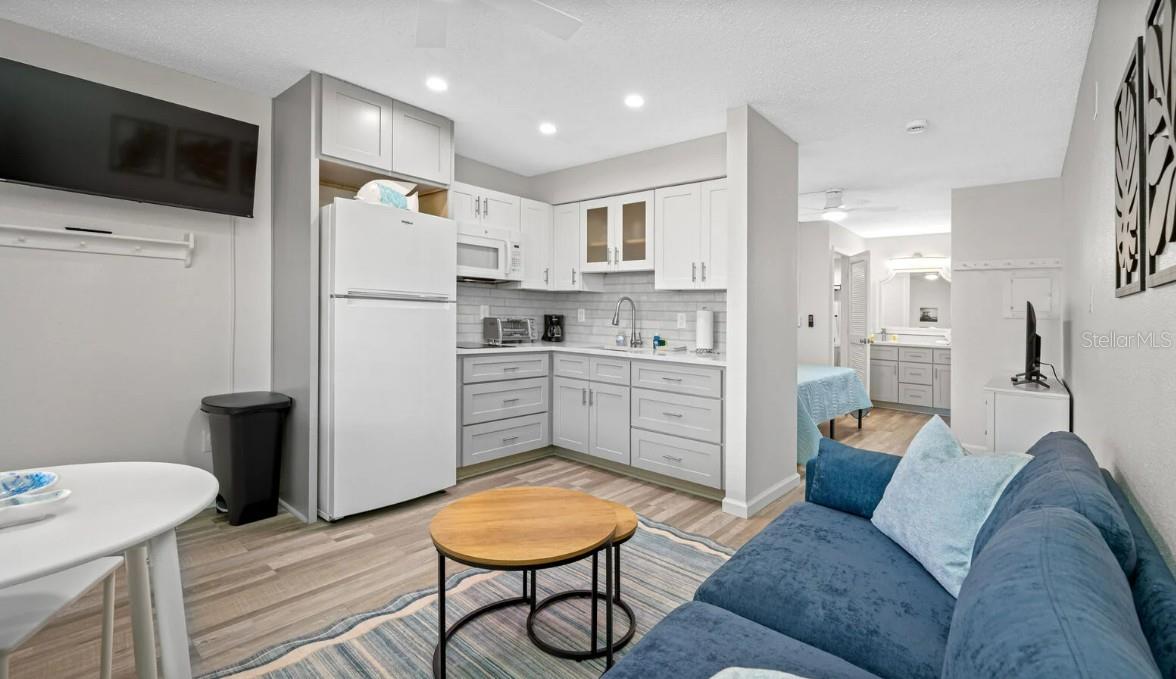 2700 GULF BOULEVARD 2