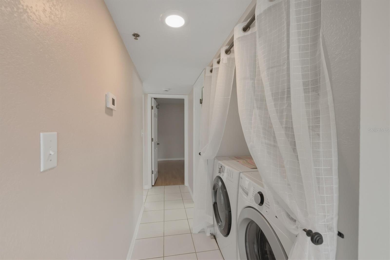 ROLLS LANDING PH 01 BLDG 08 - Residential