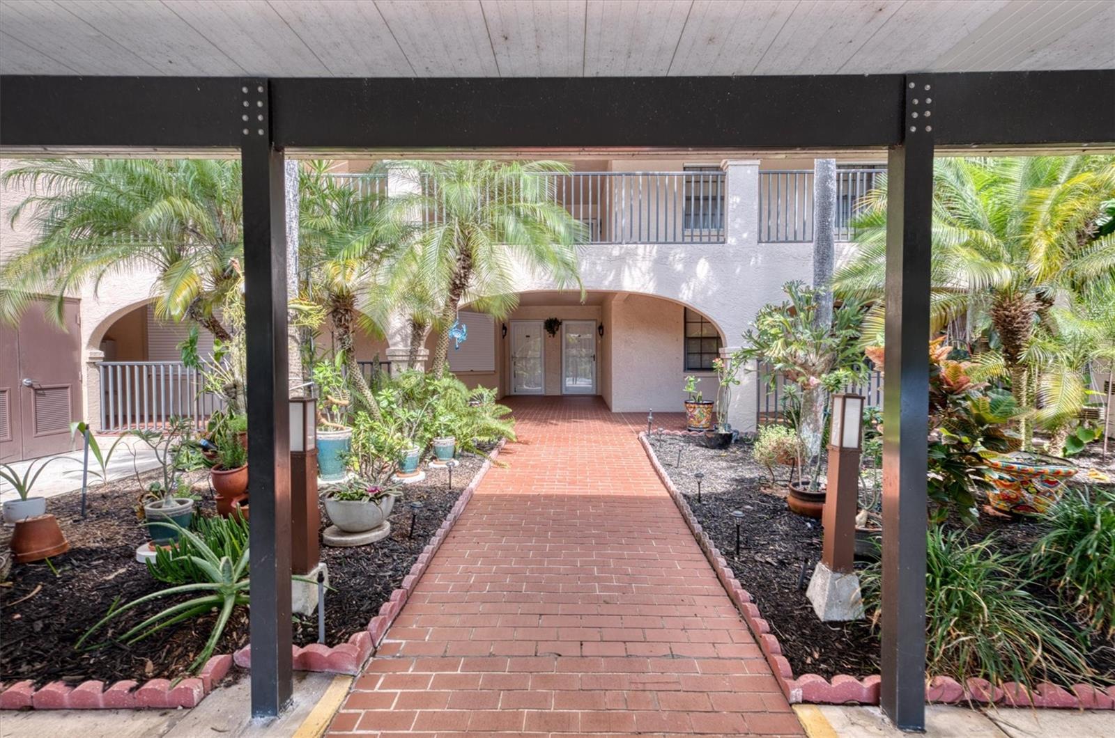 ROLLS LANDING PH 01 BLDG 08 - Residential