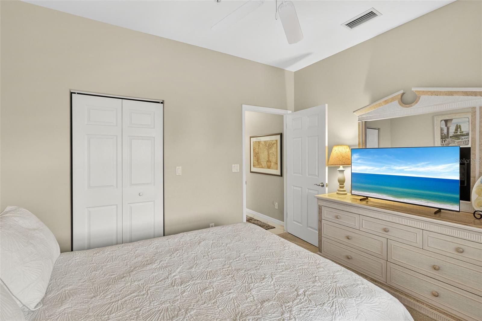 BRISTOL BAY 02 LEGENDS - Residential