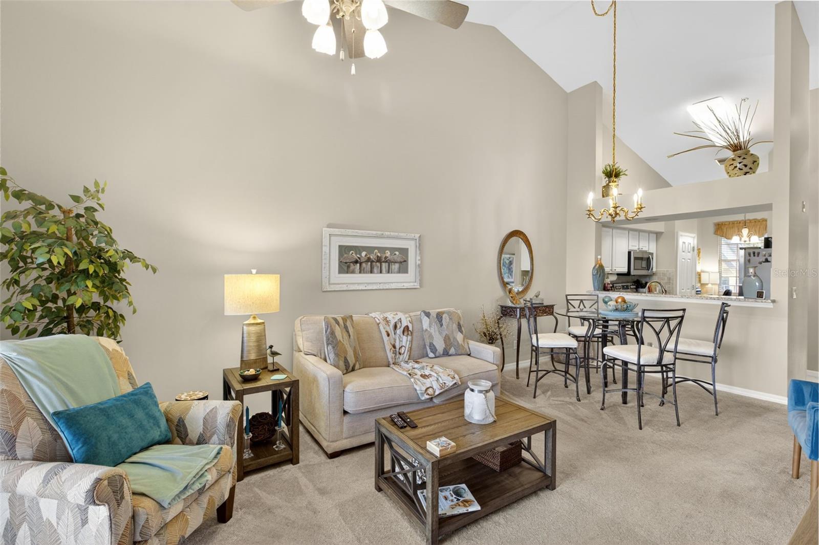 BRISTOL BAY 02 LEGENDS - Residential