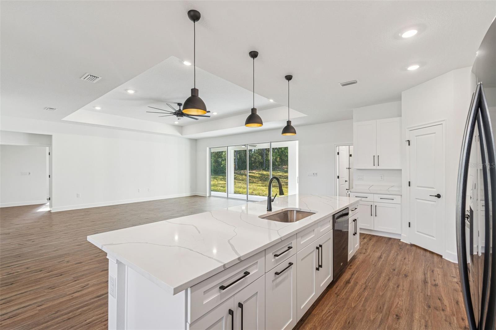 SPRING HILL - Residential