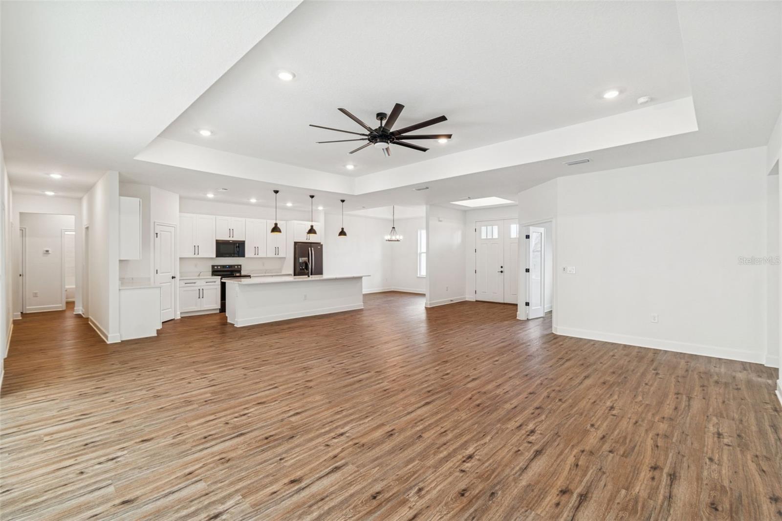 SPRING HILL - Residential