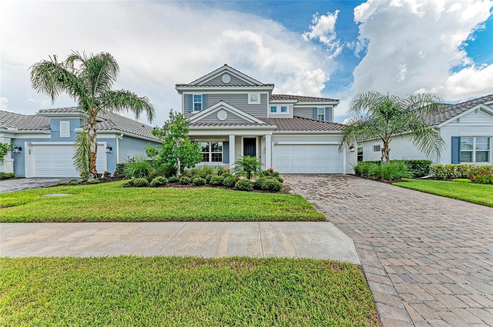 2802 BUTTERFLY JASMINE TRAIL