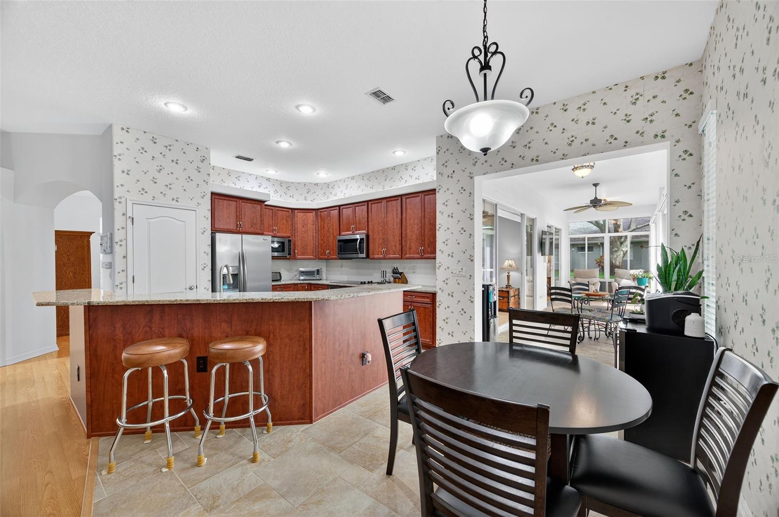 PARKER POINTE PH 01 - Residential