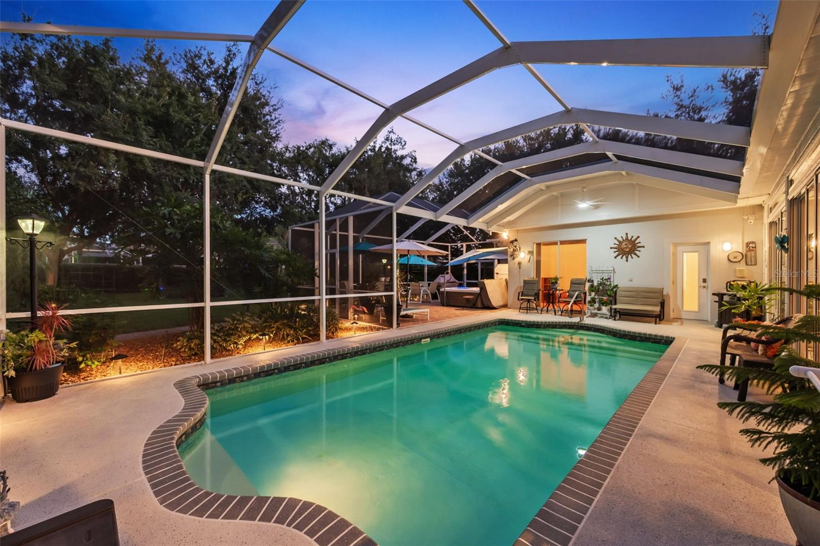 PARKER POINTE PH 01 - Residential