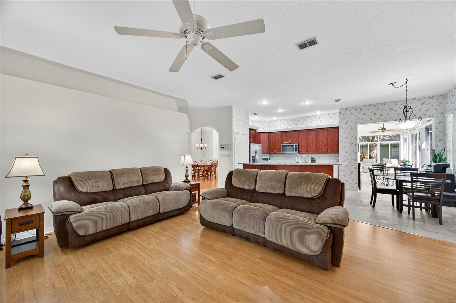 PARKER POINTE PH 01 - Residential