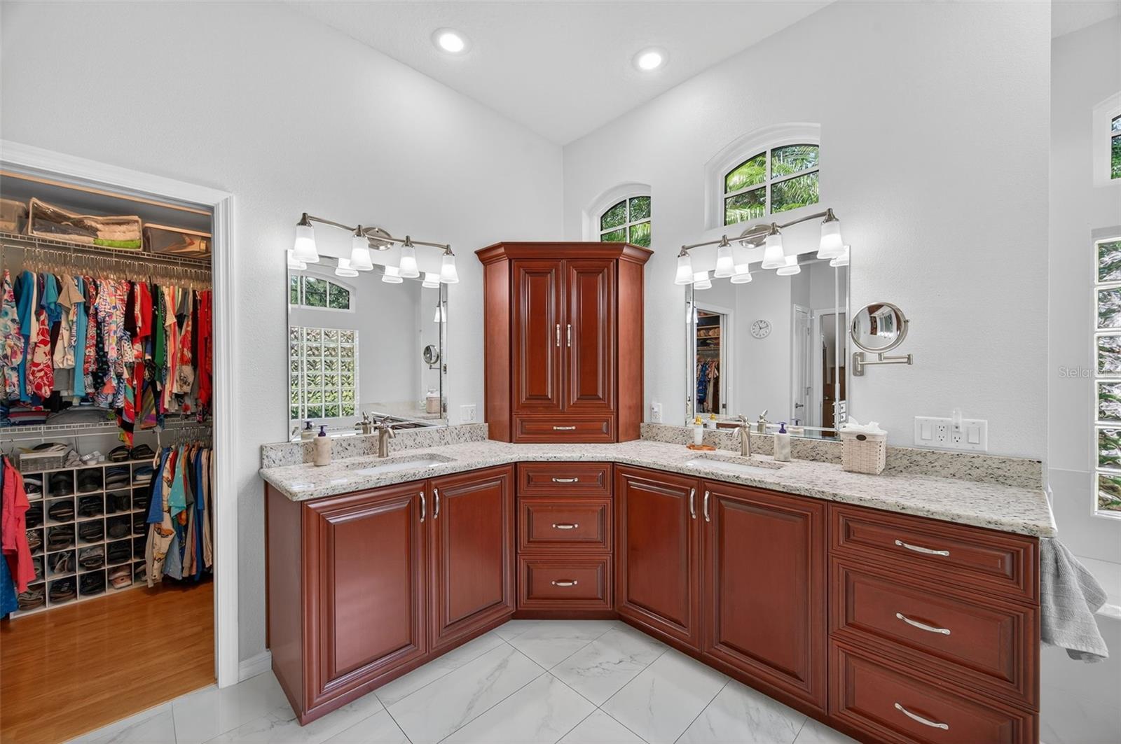 PARKER POINTE PH 01 - Residential