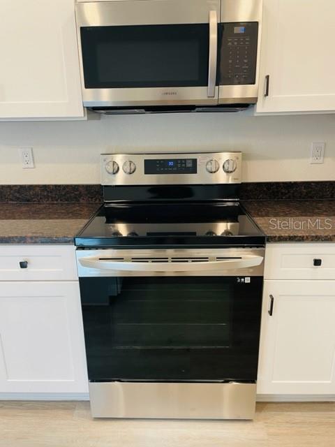 HIGHLAND GROVES - Residential Lease