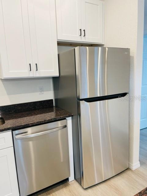 HIGHLAND GROVES - Residential Lease