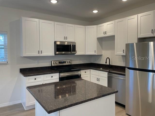 HIGHLAND GROVES - Residential Lease