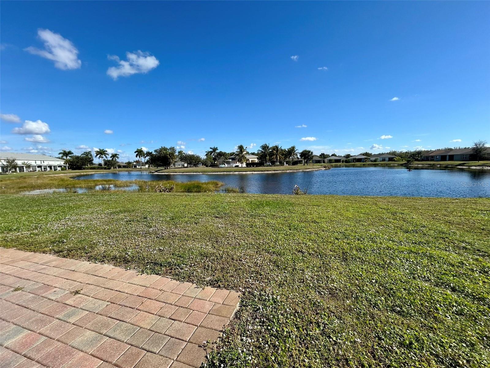 CALUSA CRK PH 01 - Residential Lease