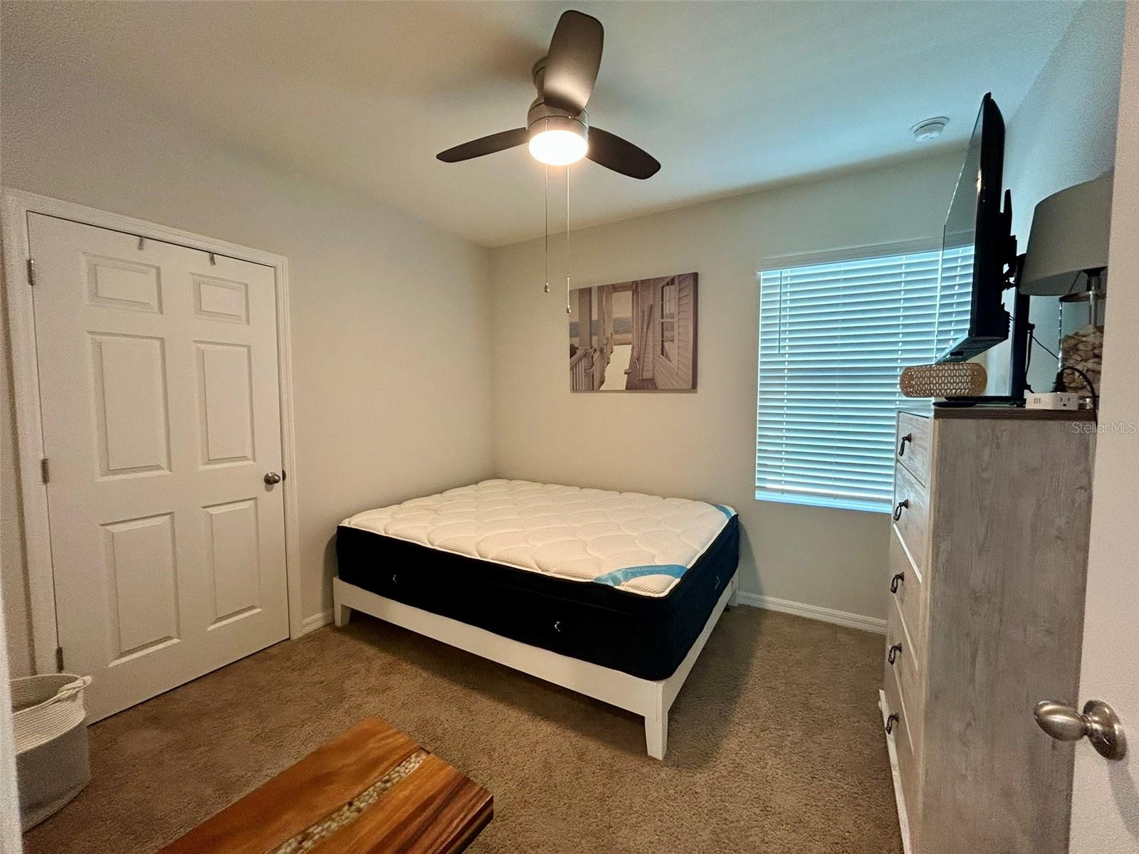 CALUSA CRK PH 01 - Residential Lease