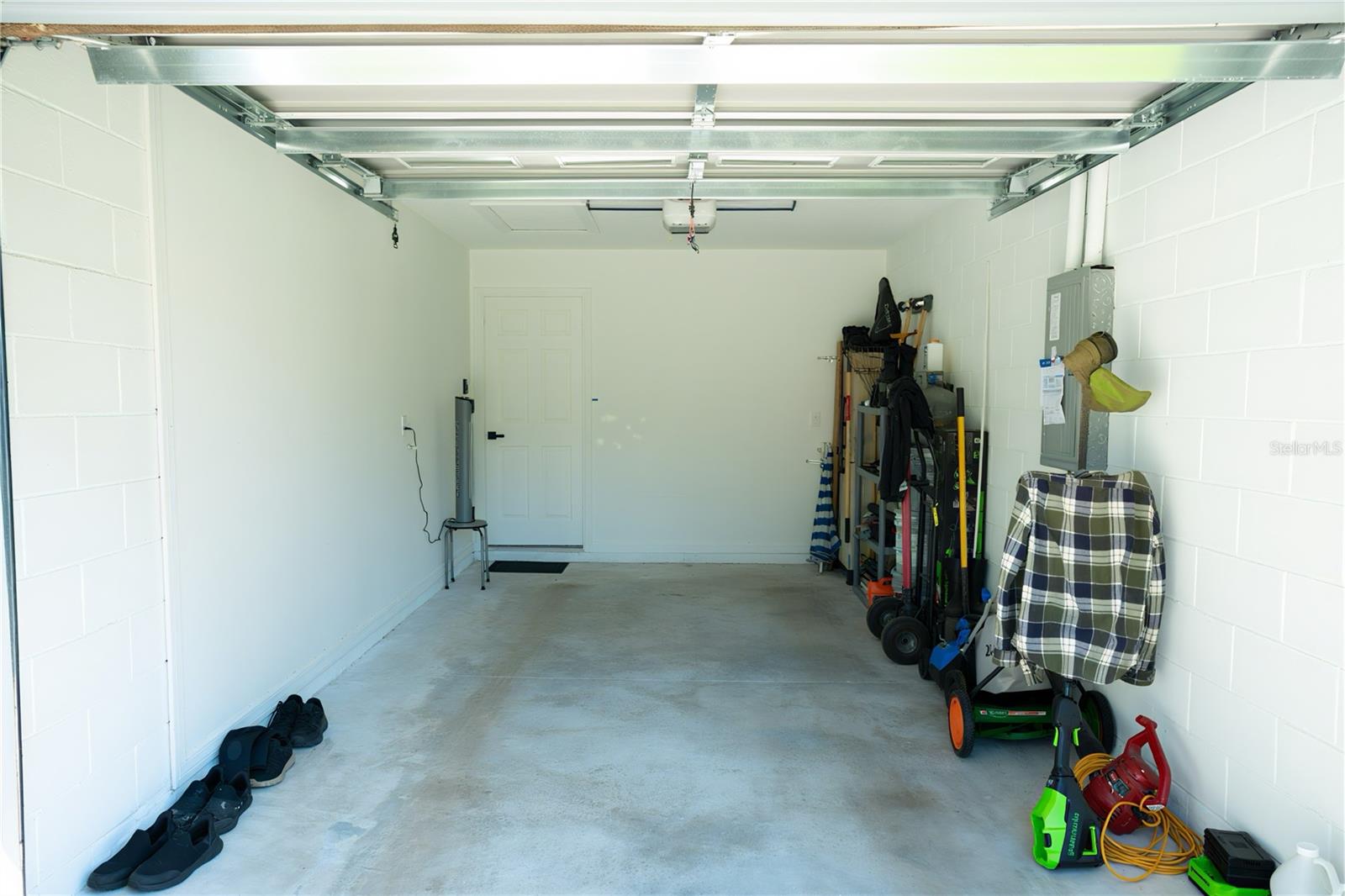 SILVER PALMS ESTATE - Residential