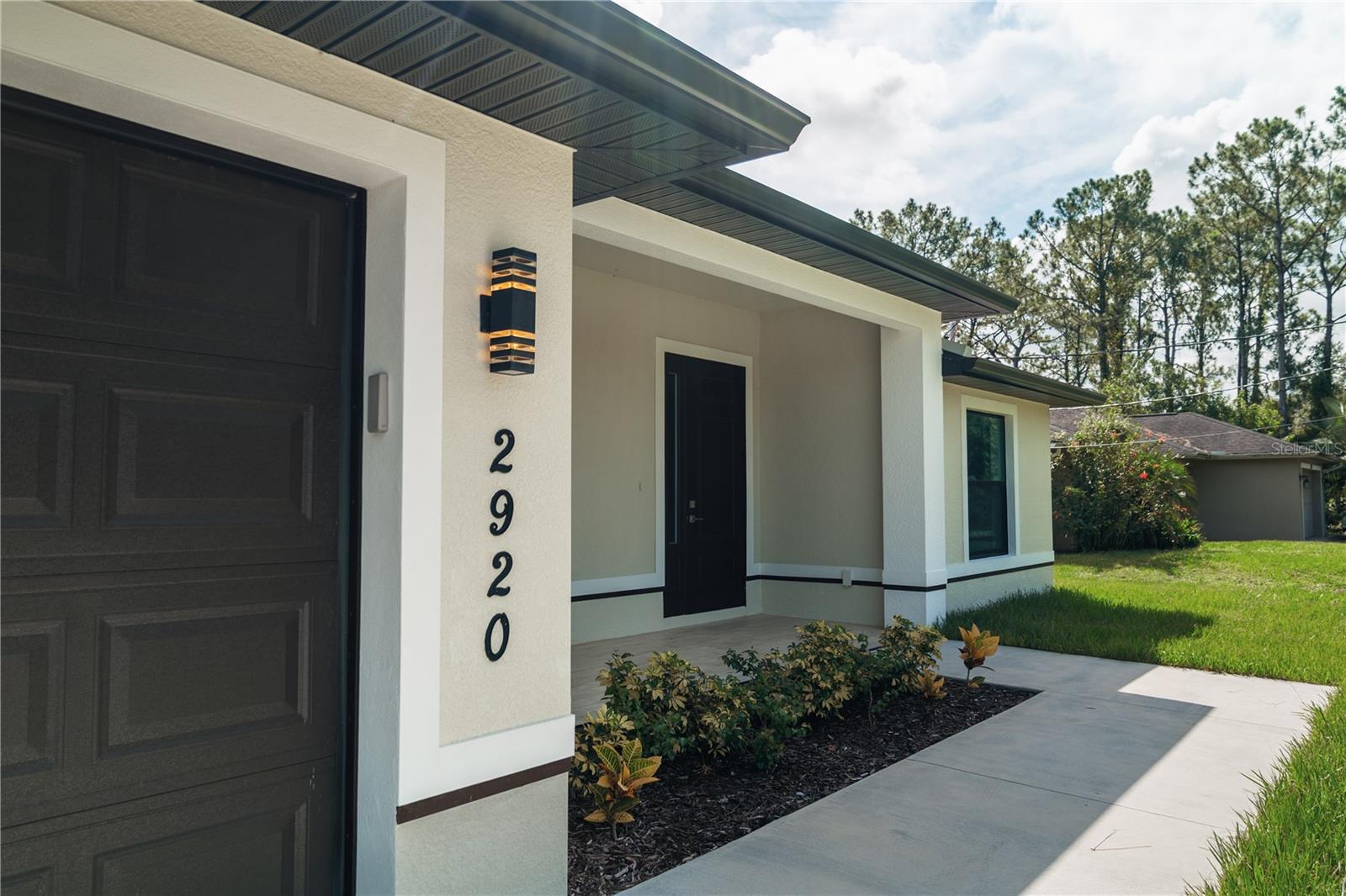 2920 BARRY ROAD