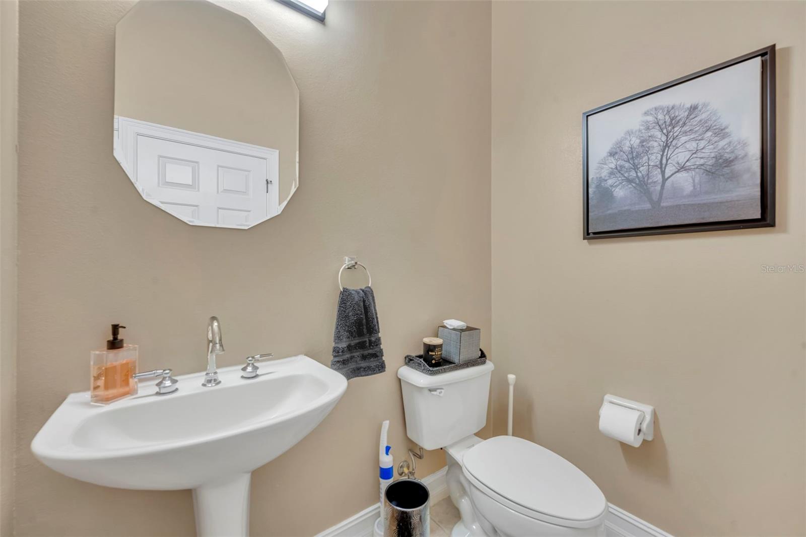 CHARLESTON PLACE - Residential