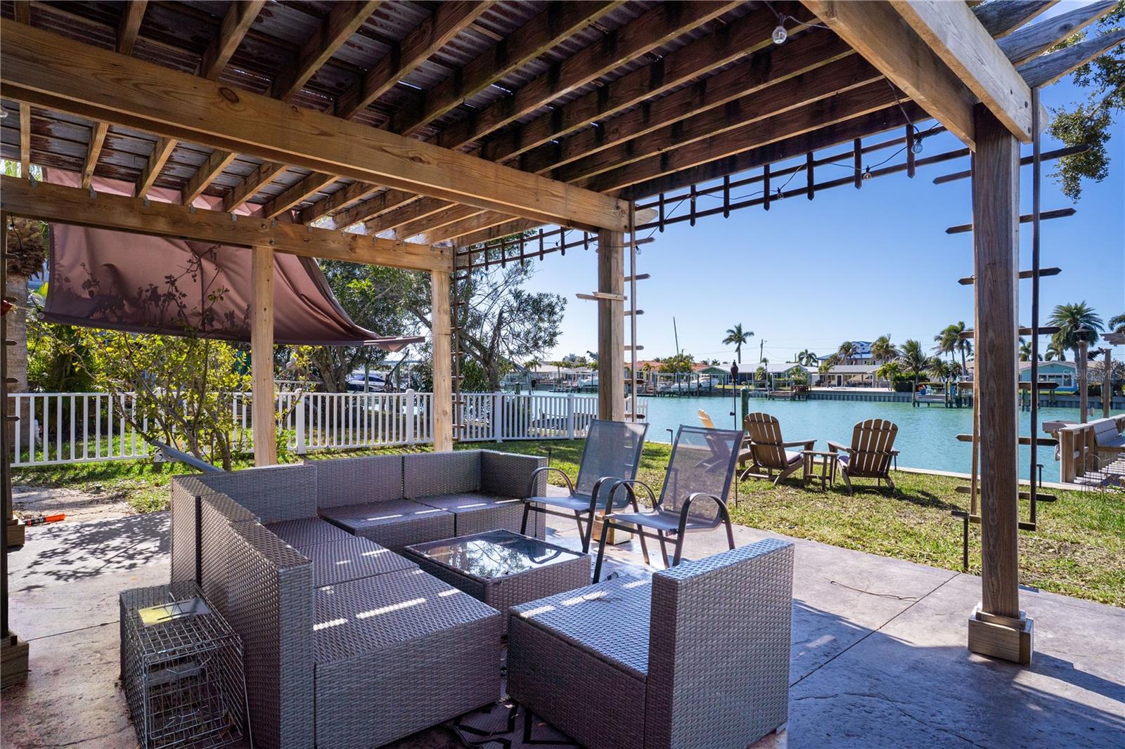 CAPRI ISLE SUB - Residential