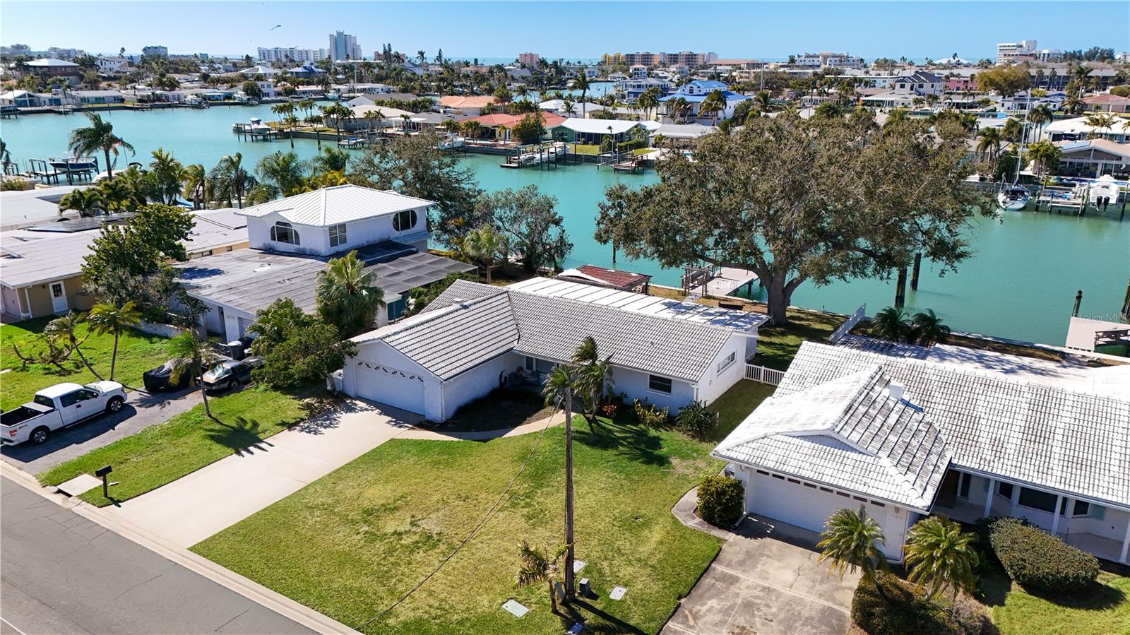 CAPRI ISLE SUB - Residential