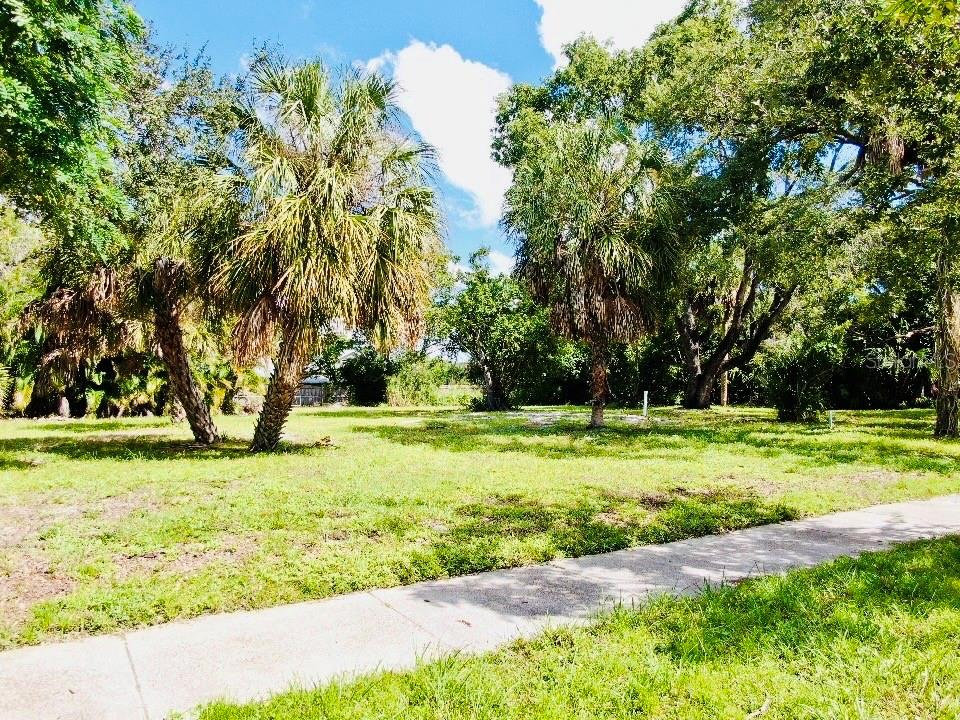 1705 6TH STREET, SARASOTA, FL, 34236 3 1705 6TH STREET