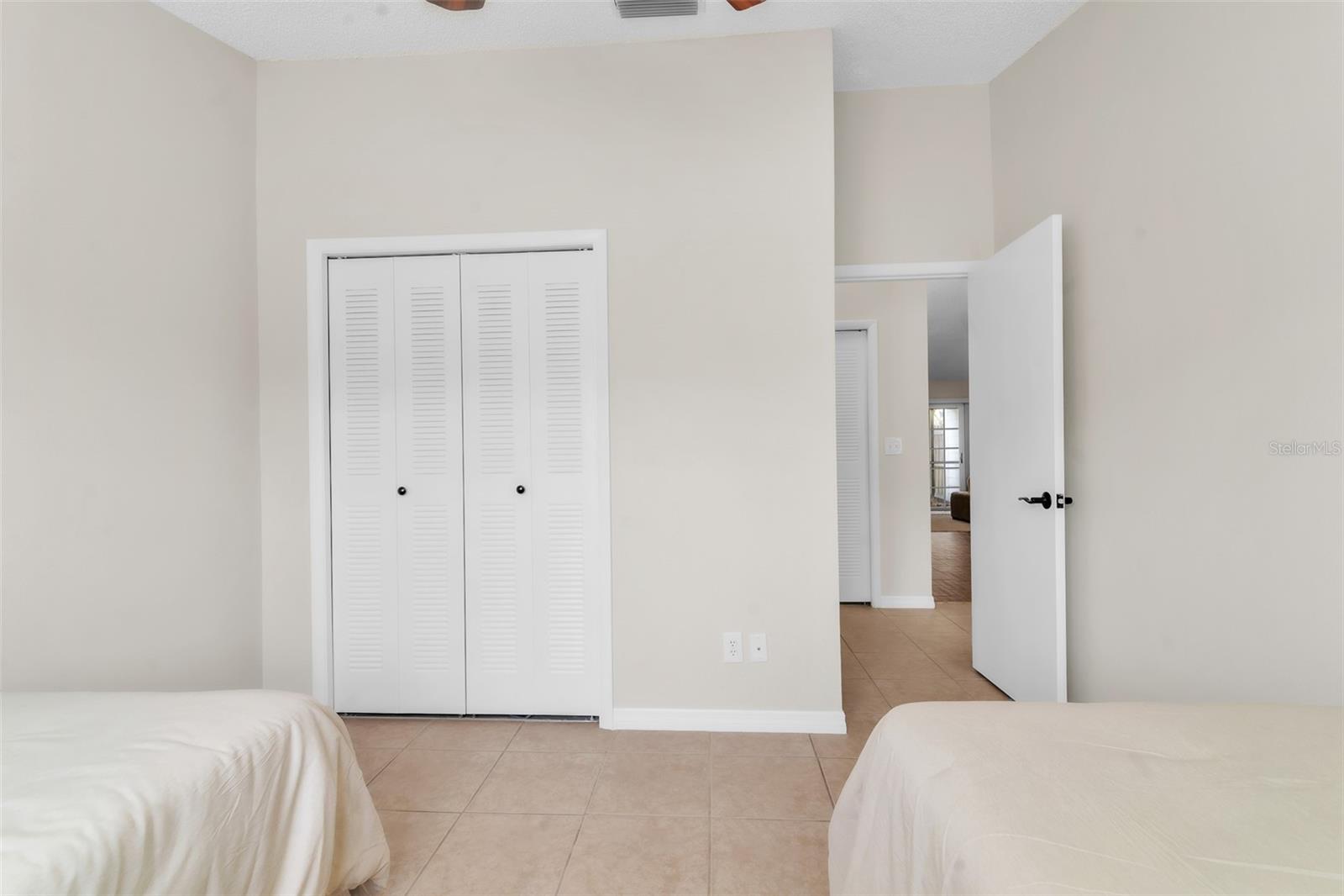 FRANKLIN SQUARE - Residential