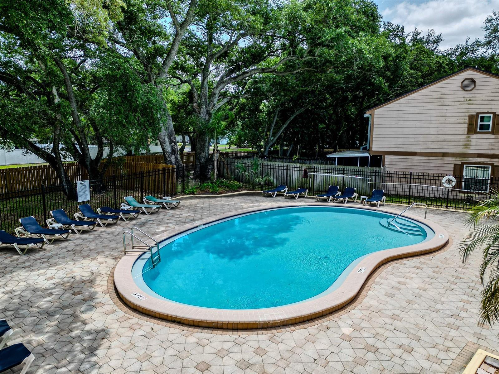 FRANKLIN SQUARE - Residential