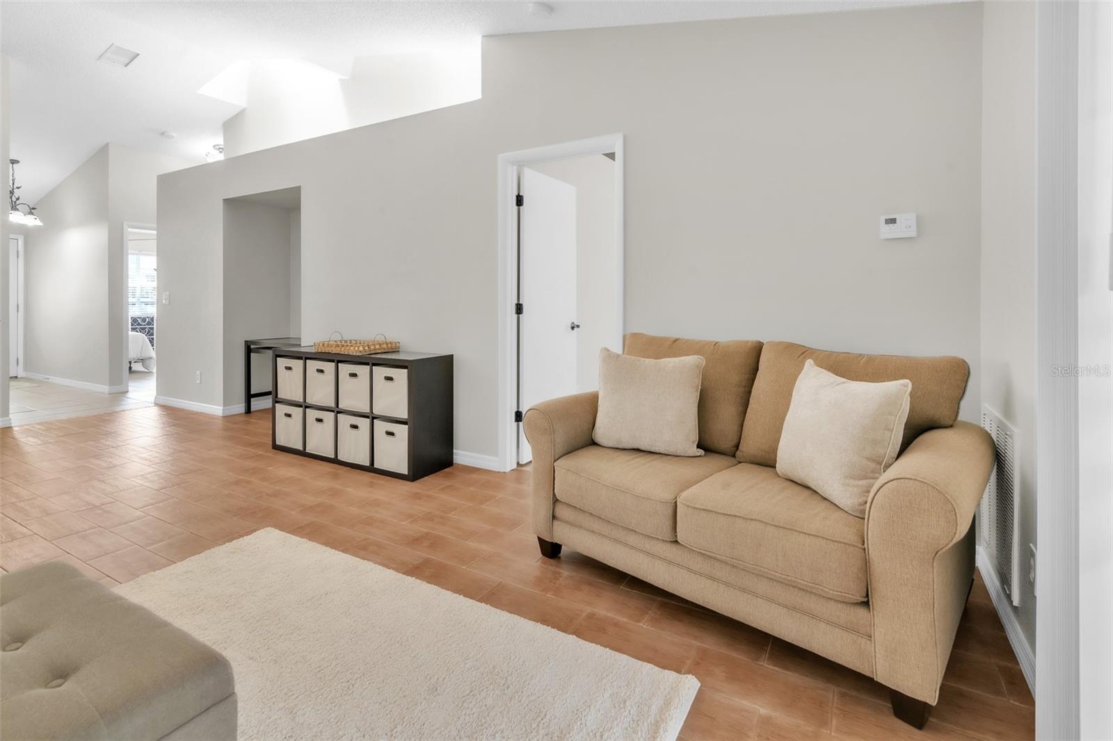 FRANKLIN SQUARE - Residential
